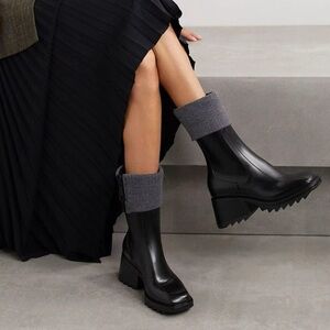 Chloé Betty boots with grey trim